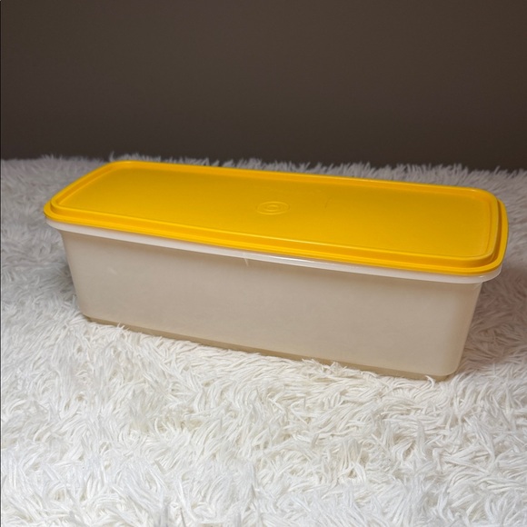 Tupperware Other - Vintage Tupperware Yellow Lid Storage Container